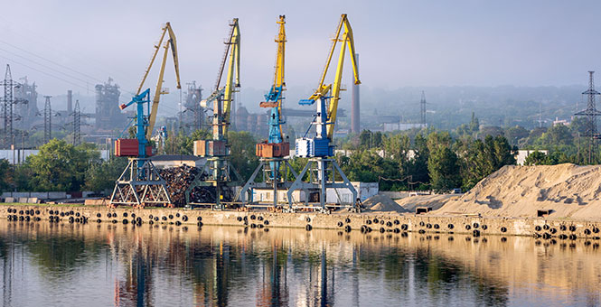 Anti-permeability of sewage regulating tank